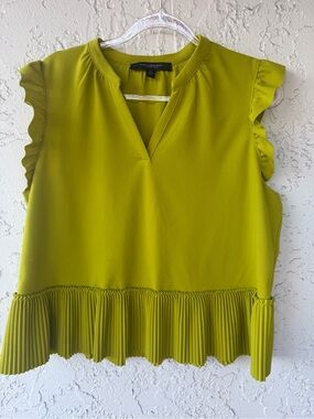 Marc New York Green Top 🌸 Large
